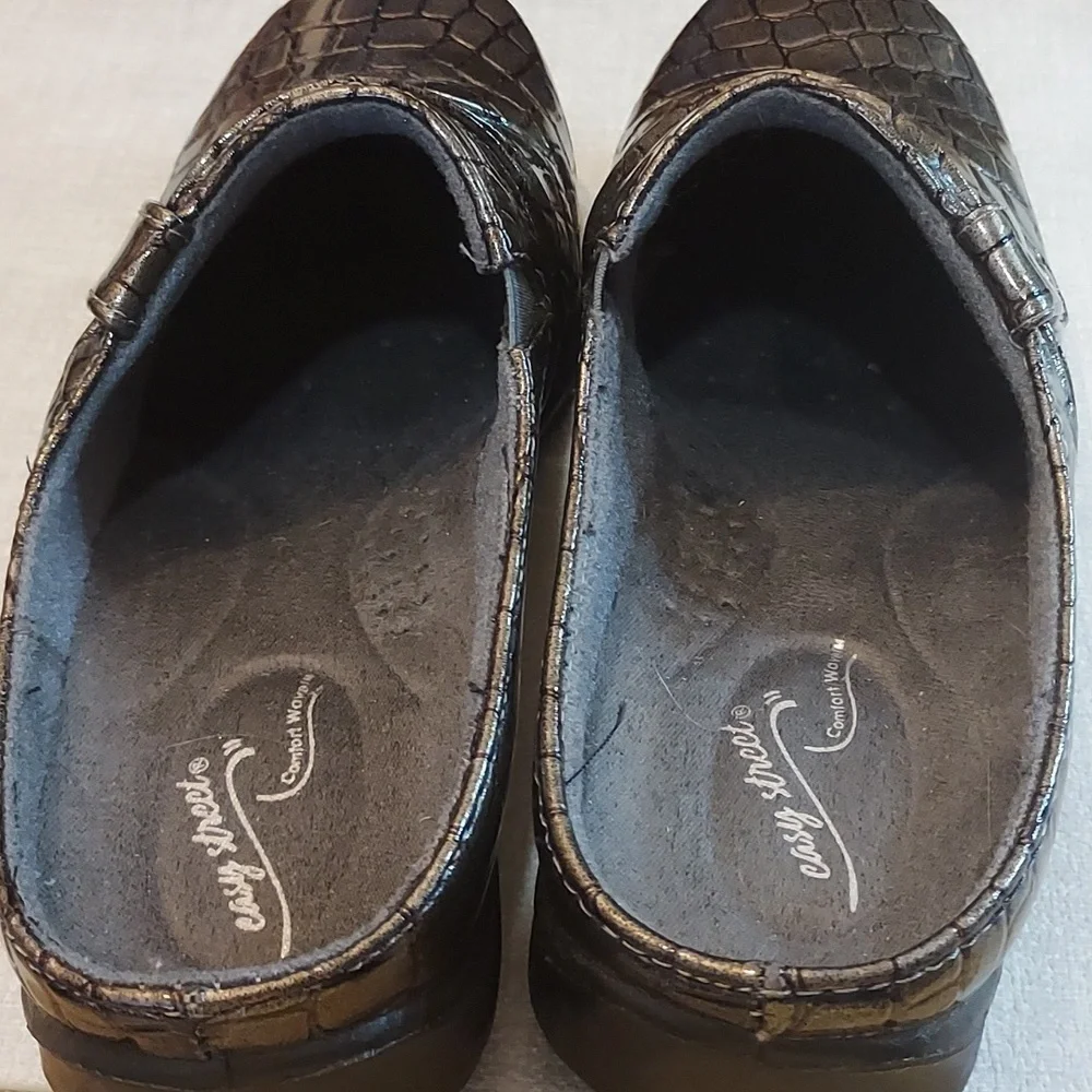 Easy Street Comfort Wave Holly Pewter Crocodile Mule 9M - Picture 3 of 5